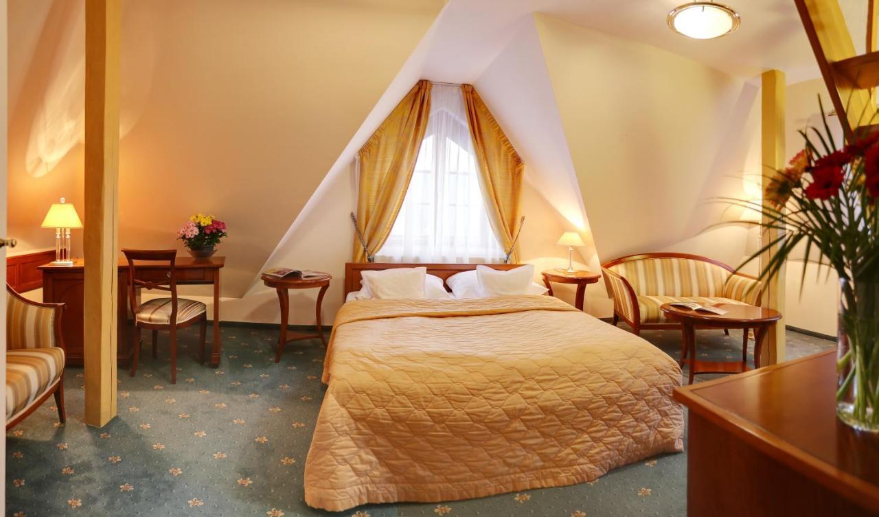Villa Ritter 卡罗维发利 外观 照片